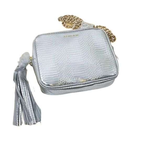 Victoria's Secret Handbags - Victoria's secret shoulder bag